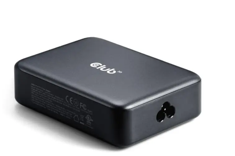 MOBILE CHARGER 4PORT/GAN 240W CAC-1918 CLUB3D
